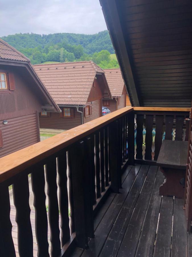 Holiday Cottage Krishtan ポドチェトルテク エクステリア 写真